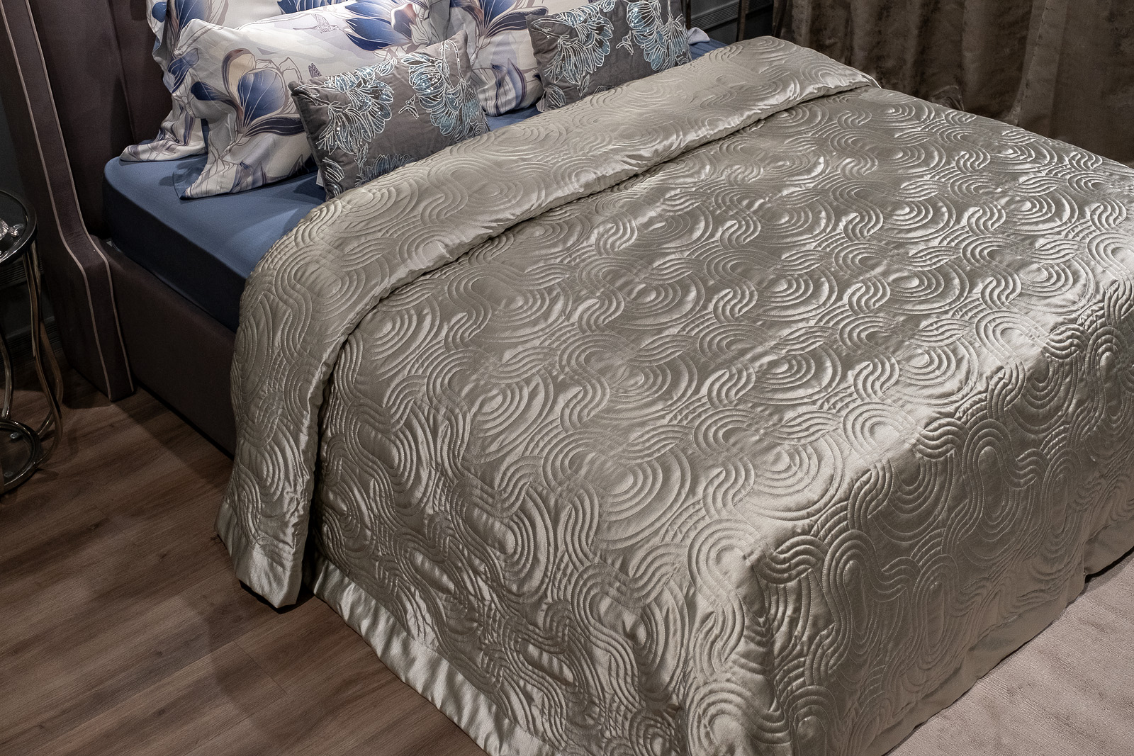 Покрывало Euphoria 12 Аморе 260х260см со стежкой 3