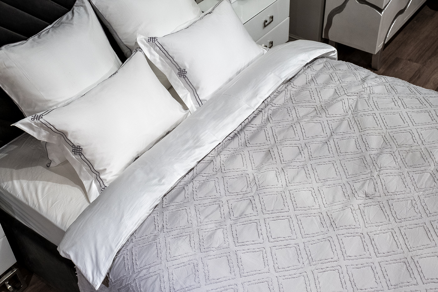 Покрывало «Квадро» 240х260см серое 2