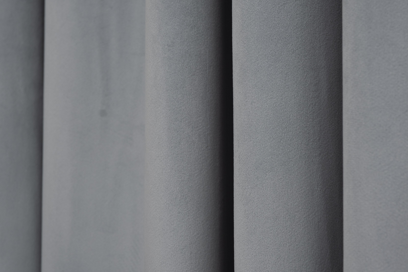 Портьера Silky 300х260см димаут голубая 2