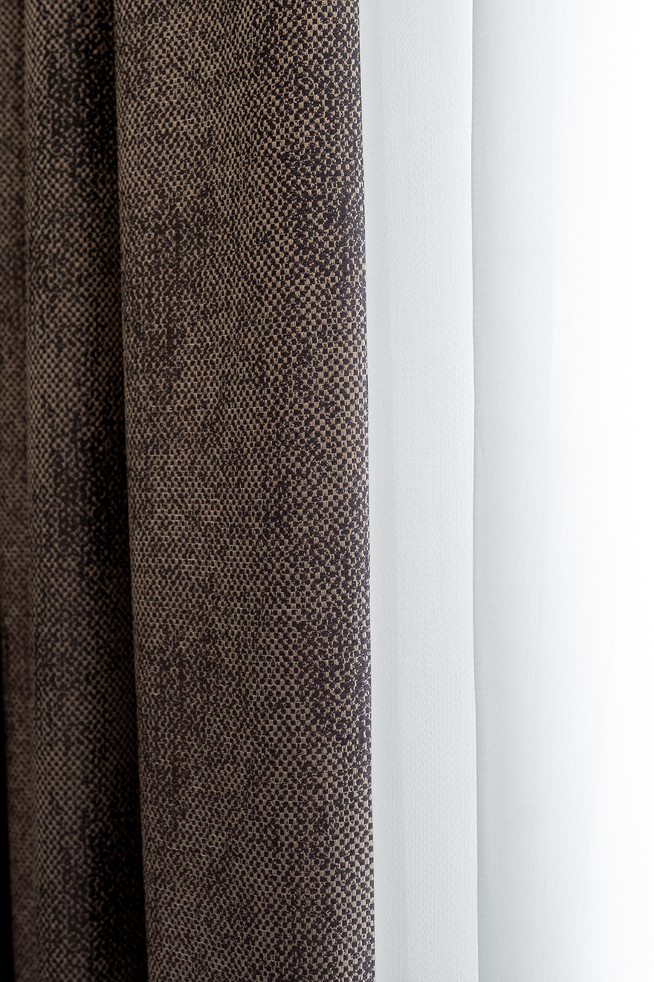 Портьера FIJI 275х260см коричневая 2