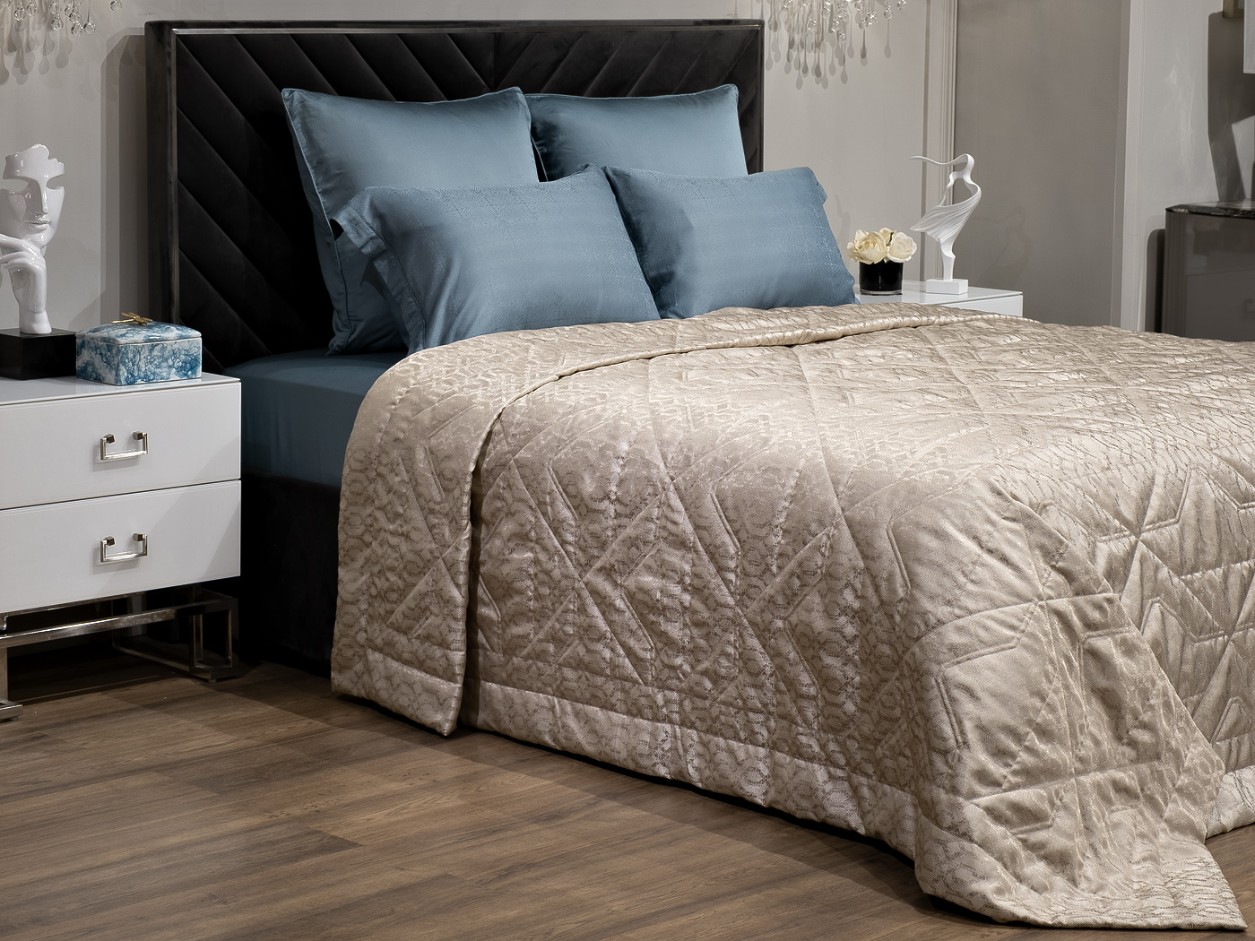 Покрывало «Канто» 260х260см со стежкой 2