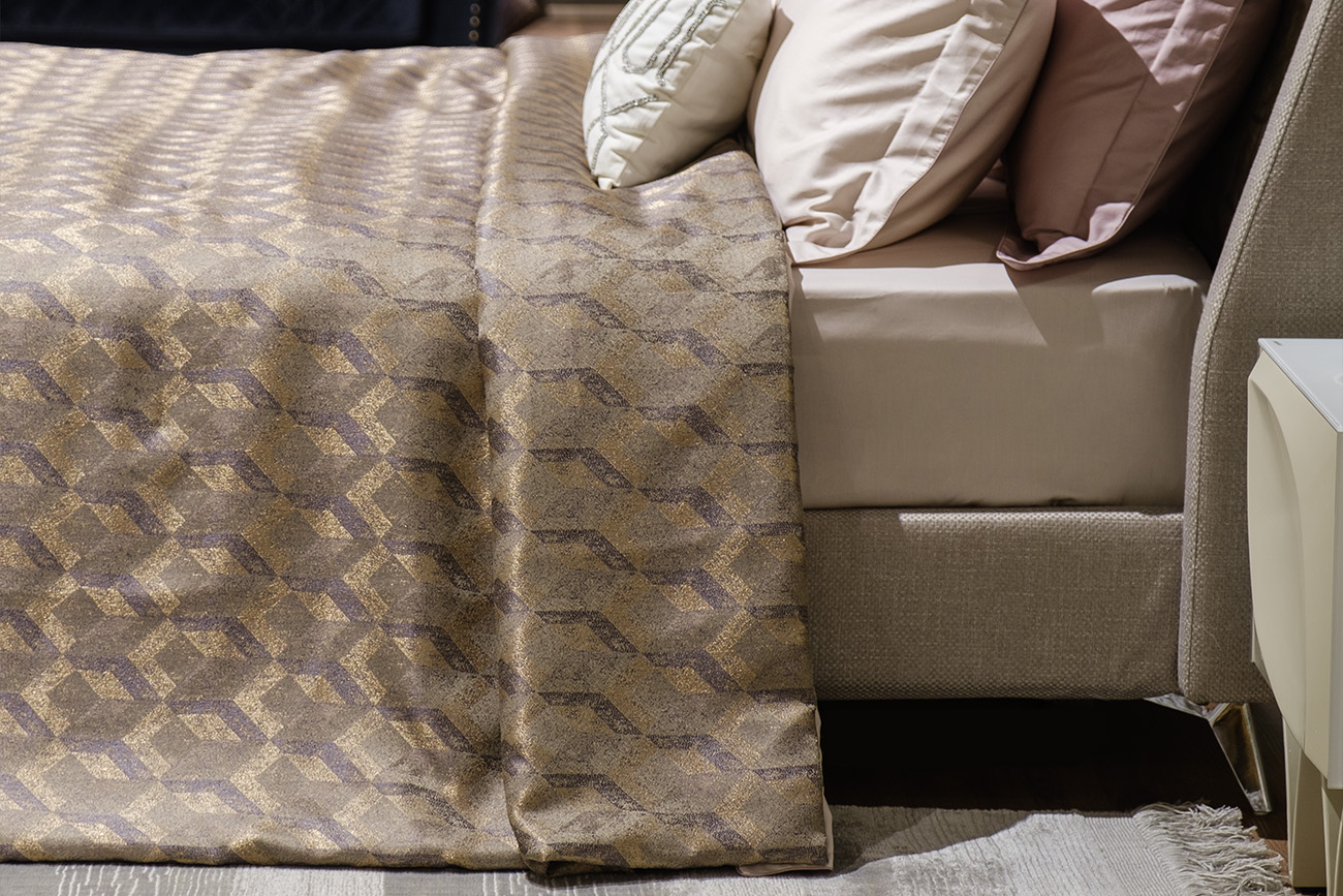 Покрывало МОДЕНА (MODENA) 260х260см золотое 3