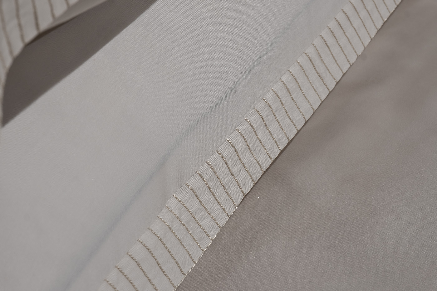 Простыня тенсель 240х250см жемчужная 3