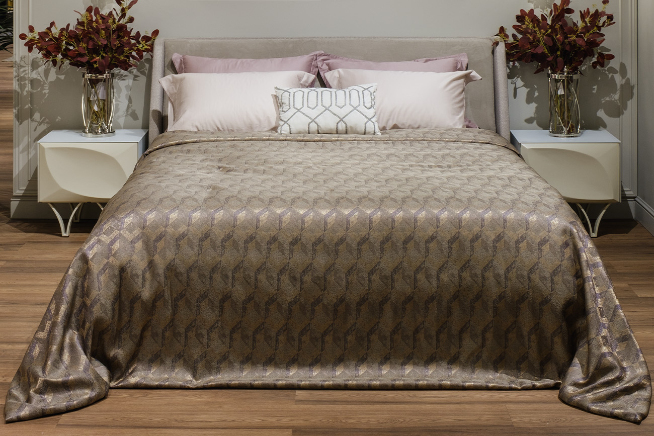 Покрывало МОДЕНА (MODENA) 260х260см золотое 1