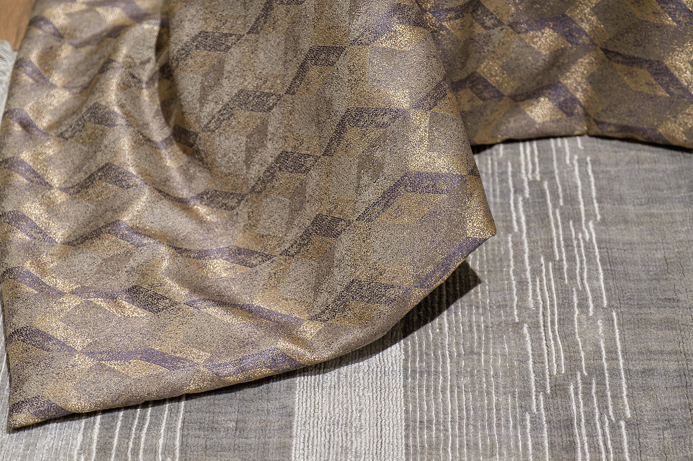 Покрывало MODENA 260х260см золотое 4