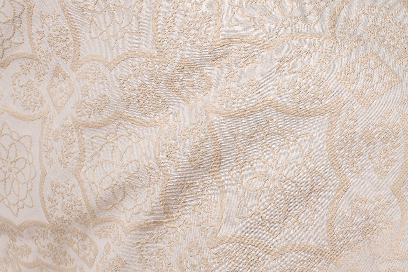 Покрывало «Тиара» 180х230см бежевое 4