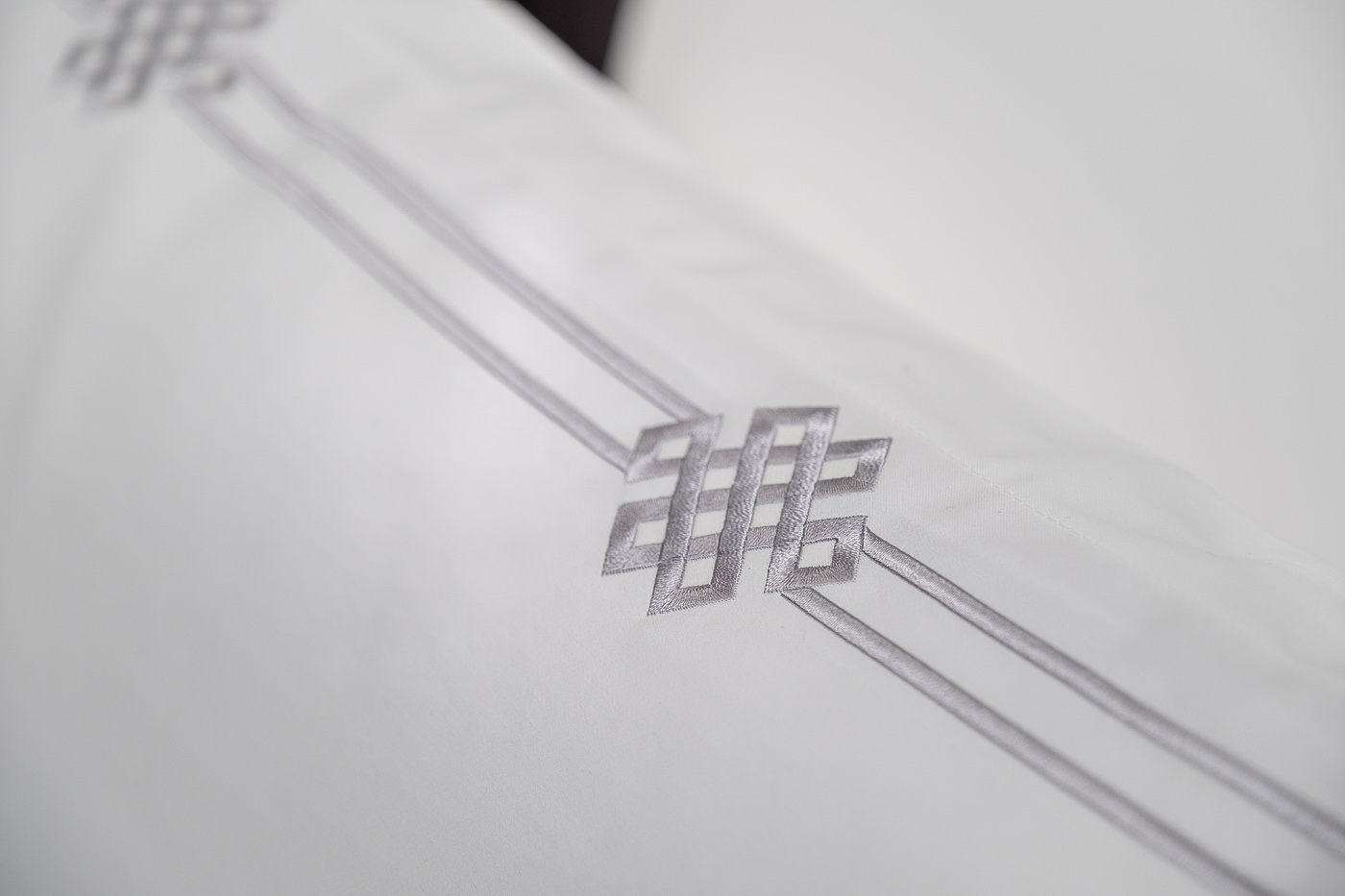 Комплект постельного белья «Арктик» с вышивкой евро 220х200см 7