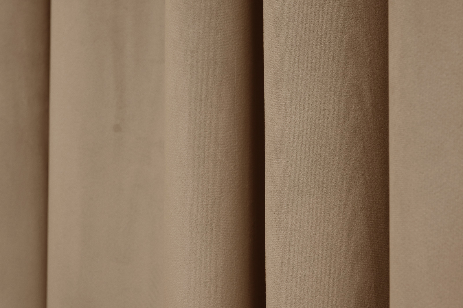 Портьера Шелк (Silky) 275х260см димаут бежевая 2