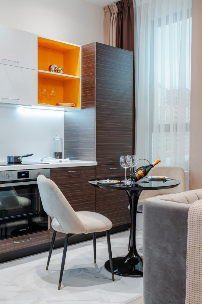 Шкаф в интерьере фото 2