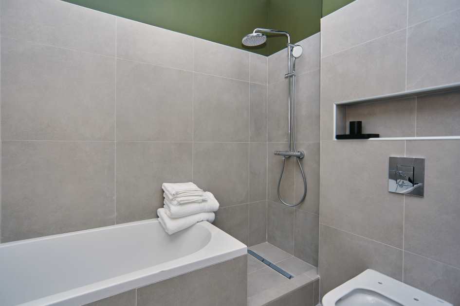 Серый цвет в ванной фото 1