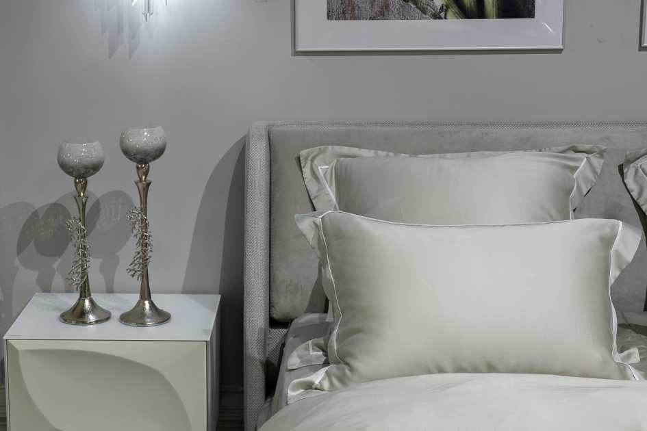 Серый цвет в спальне фото 4