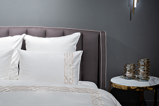 Комплект постельного белья «Паллада» с вышивкой семейный 145х210см золотой 4 (превью)