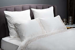 Комплект постельного белья «Паллада» с вышивкой евро 220х200см золотой 2 (превью)