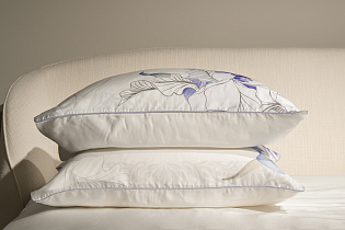 Комплект постельного белья "Ирисы" тенсель 220х200см с наволочками 50х70см